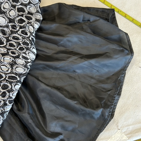 *Like New* Cute Skirt/Sleeveless Top Outfit-Small - Picture 9 of 10